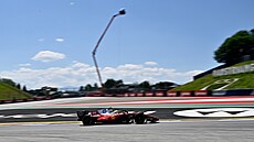 Lewis Hamilton z Ferrari b�hem tréninku na Velkou cenu Rakouska
