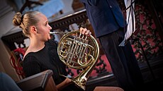 P�edznamenáním festivalu byl koncert student� ZU� v broumovském kostele sv....