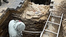 Sonda archeolog� v prostoru komplexu Slezanky