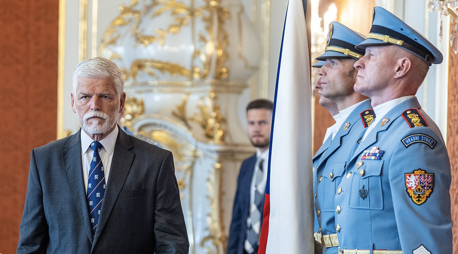 NÁZOR: Vyšší výdaje na obranu? Legitimní politický názor. O to více bychom měli vědět, kdo to zaplatí