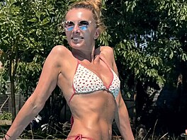 Here�ka Alice Bendová zhubla 20 kilo a ukázala postavu v bikinách. (�erven 2026)