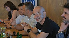 Hnutí Na�e �esko p�edstavilo lídry kandidátky do obecních a senátních voleb...