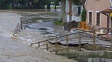 V lét� 2002 zasáhly nejen ji�ní �echy ni�ivé povodn�. Jaroslav Sýbek byl u...