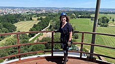 Primátorka Dagmar �kodová Parmová vystoupala na vrchol vodojemu, kde bude...
