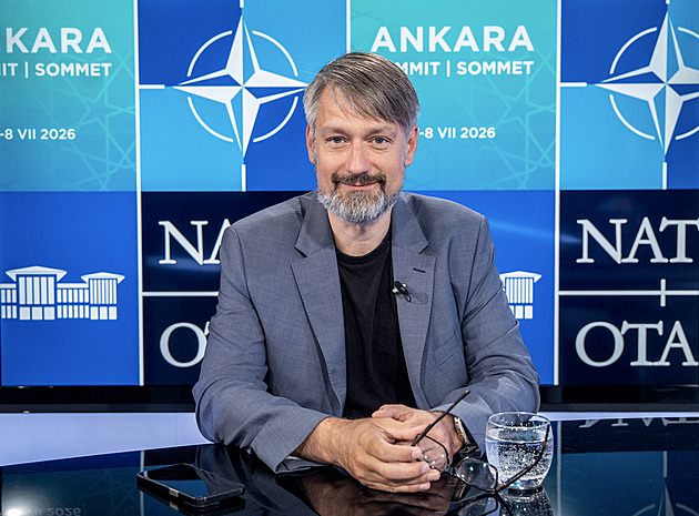 Meloni and Trump's rift isn't about a photo, but betrayal, Landovský said in Rozstřel