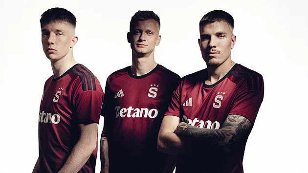 Sparta představila nový domácí dres. Spojením rudé a černé připomíná historii