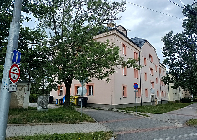 Policie řeší úmrtí dítěte v azylovém domě v Jihlavě, cizí zavinění vyloučila