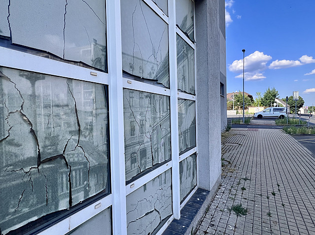 Hlavně ne ubytovnu. Litvínov bývalý hotel radši koupí, státu zaplatí skoro 40 milionů