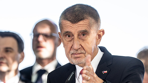 Poll: ANO, SPD, Motorists coalition would gain 116 seats in elections