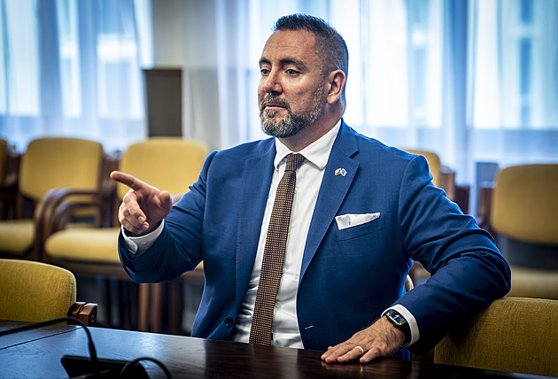 Obaly zkusíme posunout. Igor Červený o KRNAP, ochraně zemědělců i střílení vlků