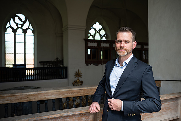 Měchy mi šlapala i manželka, jiný z toho vysílením málem omdlel. Varhaník vypráví