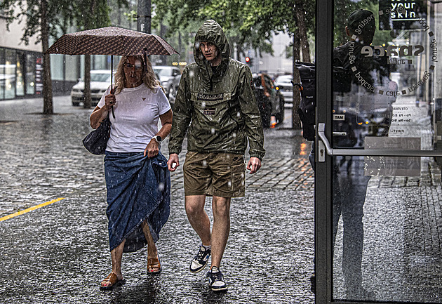Česko čeká prudká změna počasí. Po vedrech dorazí bouřky i ochlazení