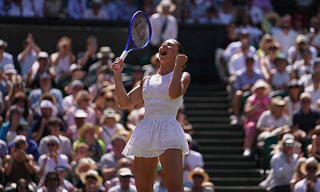 Who can thwart a Czech final? The 'bogeyman' Coco and the critic of Russians in lace