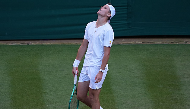 After Success, a Swift Collapse: 'Those with Overblown Expectations Don't Understand Tennis,' Says Menšík