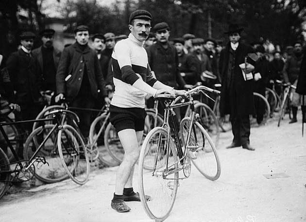 120 years ago on the Tour: No gears, wine, cocaine, and a winner's suicide