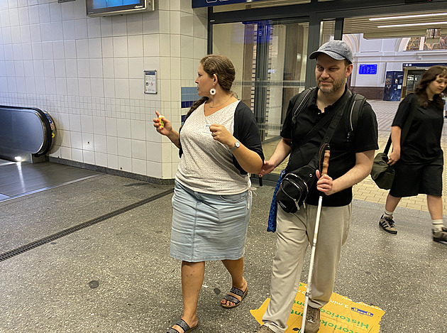 Visually impaired individual trains to navigate complex train station routes