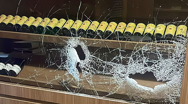 Major Wine Heist: Seven Million [Currency] in Bottles Stolen from Restaurant in Minutes
