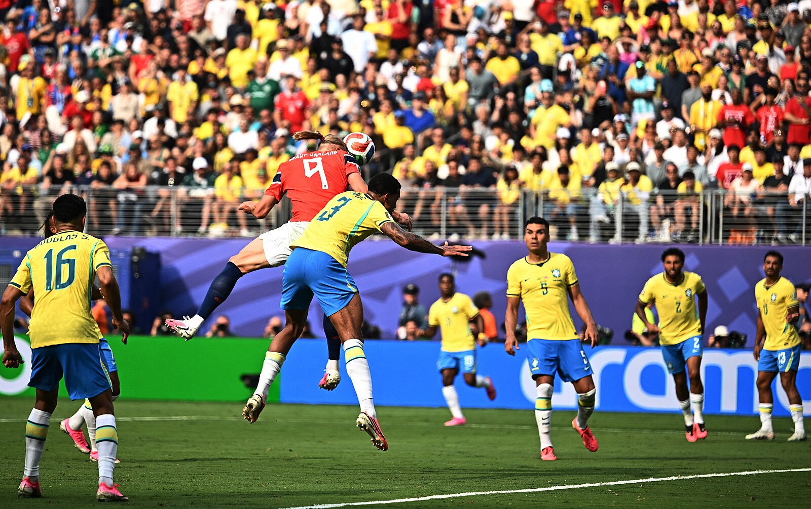 GLOSA: Jak kdysi neporazitelní kanárci narazili na vikingy aneb Proč je brazilský fotbal na ústupu