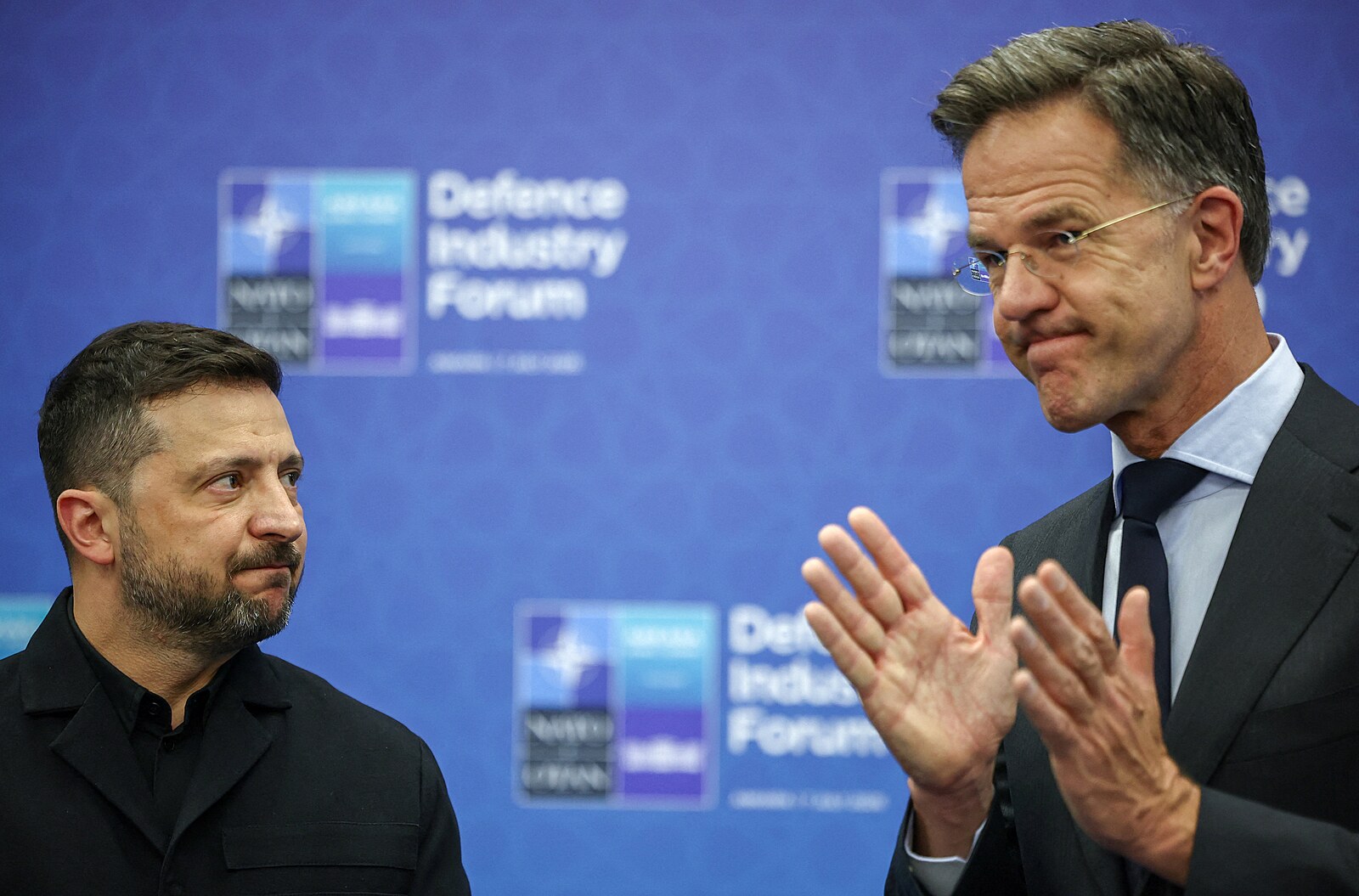 Očekávám silný závazek pokračovat v podpoře Ukrajiny, sdělil Rutte v Ankaře