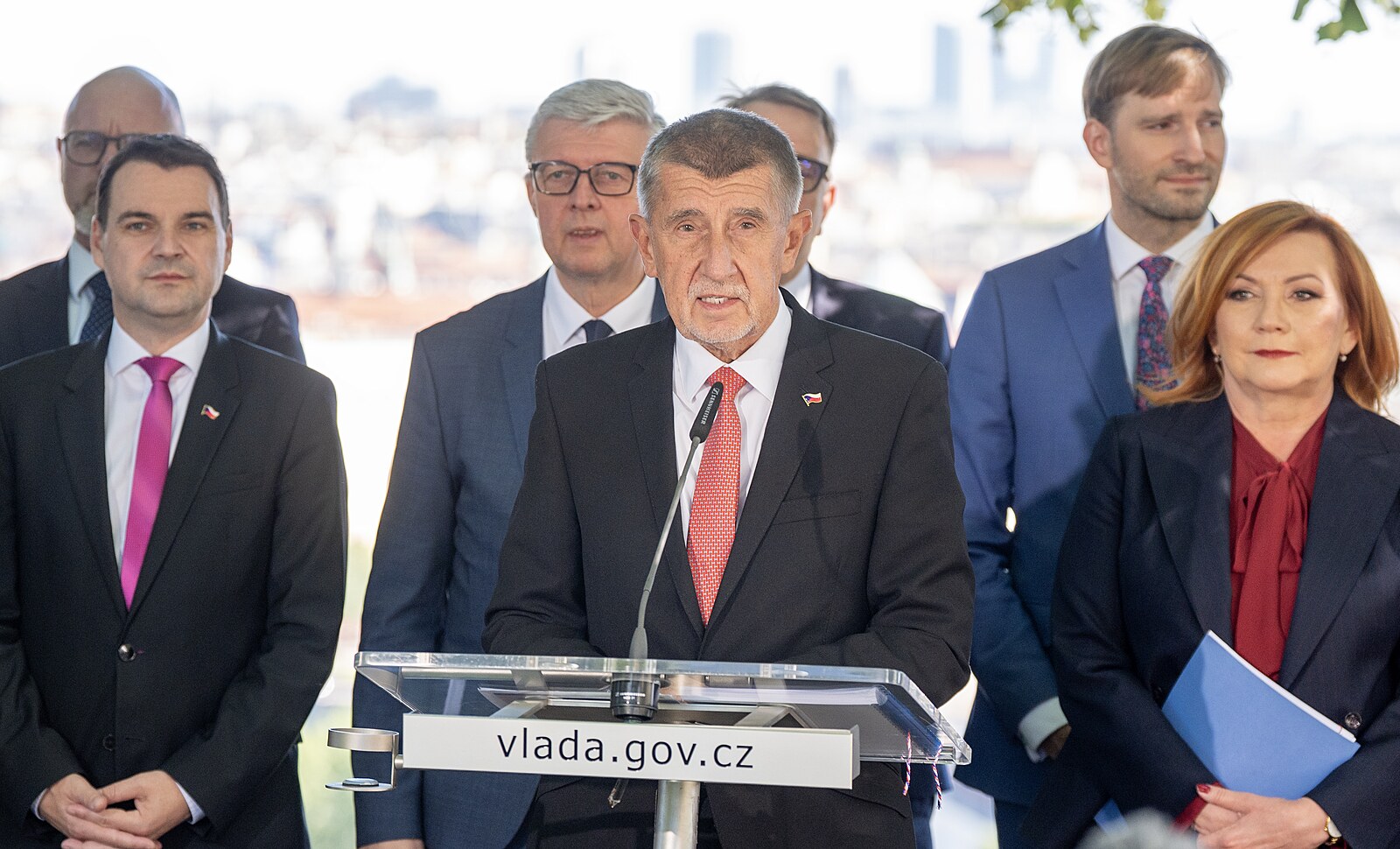 Babiš zhodnotil, jak se vládě daří plnit program. Před tím se u něj střídali ministři