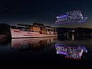 Dronová show nazvaná �ty�i ro�ní období nad Brn�nskou p�ehradou. (27. �ervna...