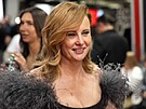 Here�ka Jitka Schneiderová prochází �erveným kobercem na jubilejním �edesátém...