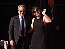 Maggie Gyllenhaalová p�ichází na slavnostní zahájení 60. MFF Karlovy Vary s...
