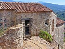 V roce 1842 sem docela náhodou �zabloudil� britský malí� a spisovatel Arthur...