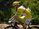 Tadej Poga�ar ve �lutém dresu b�hem �tvrté etapy Tour de France