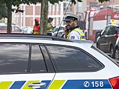 Hasi�i bojují s po�árem budovy v bývalém ba�ovském areálu. (9. �ervence 2026)