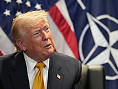 Americký prezident Donald Trump se setkal s generálním tajemníkem NATO Markem...