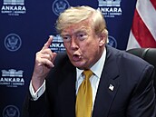 Americký prezident Donald Trump se setkal s generálním tajemníkem NATO Markem...