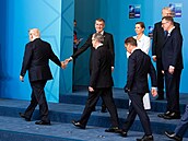 Premiér Andrej Babi� a americký prezident Donald Trump po spole�né fotografii...