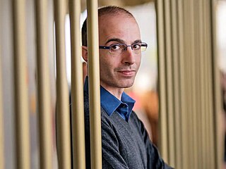 Izraelský historik, filozof a vizioná� Yuval Noah Harari