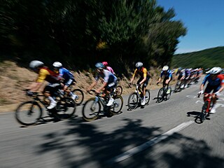 Skupina v úniku b�hem �tvrté etapy Tour de France