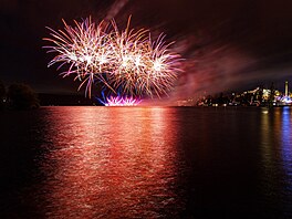 Leto�ní ro�ník festivalu oh�ostroj� Ignis Brunensis vyhrál �výcarský tým Sugyp....