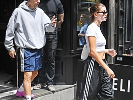 Modelka Hailey Bieberová pat�í mezi celebrity, které vrátily do ulic klasické...
