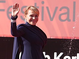 Dagmar Havlová na zahájení 60. ro�níku filmového festivalu Karlovy Vary. (3....