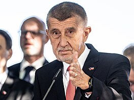 Premiér Andrej Babi� (ANO) na tiskové konferenci k vyhodnocení pln�ní...