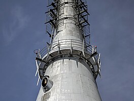BTS operátora Vodafone na vysíla�i Je�t�d
