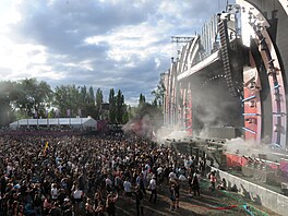 Momentky ze záv�re�ného dne hudebního festivalu Beats for Love v Ostrav� (4....