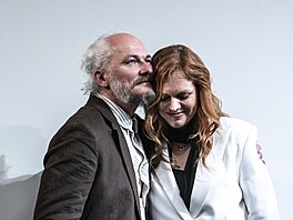 Karel Och a Ester Geislerová b�hem uvedení filmu Dv� deci tu�e v karlovarském...