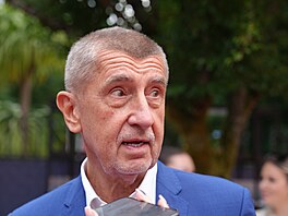 Andrej Babi� p�ichází na karlovarskou BigBoard party (4. �ervence 2026)