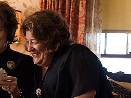 Julianne Nicholsonová, Meryl Streepová a Margo Martindale ve filmu August:...
