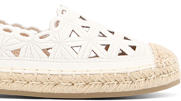 Espadrilky s pr�duchy jsou pro letn� dny jako stvo�en�, cena 599 K�