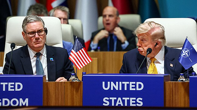 Britsk� premi�r Keir Starmer a americk� prezident Donald Trump se ��astn� zased�n� Severoatlantick� rady b�hem summitu NATO v tureck� Anka�e. (8. �ervence 2026)