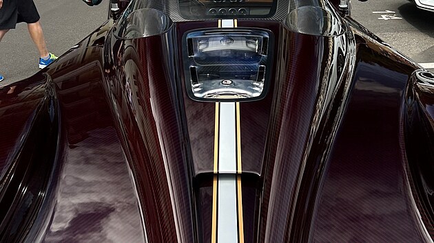 Pagani Utopia Roadster v Karlov�ch Varech na 60. ro�n�ku Mezin�rodn�ho filmov�ho festivalu