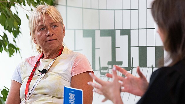 Pavla Tomicov� a Monika Zav�elov� ve festivalov�m speci�lu ROZHOVARY (2026)