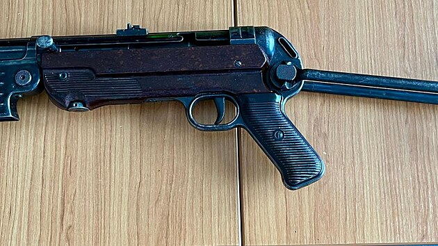 Dal��m cenn�m n�lezem ve skon�en� zbra�ov� amnestii byl n�meck� samopal MP 40 z roku 1943, pou��van� za druh� sv�tov� v�lky.
