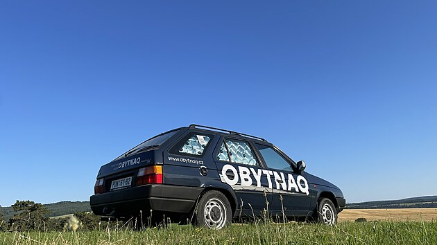 �koda Forman Obytnaq je jako stroj �asu, toto auto �idi�e vr�t� do devades�tek